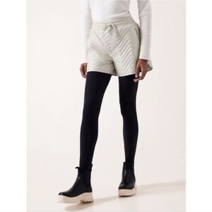 NWOT ATHLETA Apres Quilted Ski Shorts in Tan Sz 12